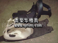 摩托車塑料件模具專家 臺州黃巖青榮華模具的精工制造